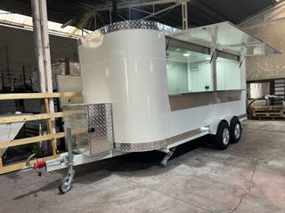 Foodtruck Curvo Food Truck