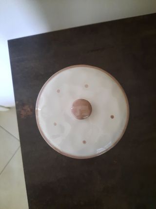 Biscottiera. Contenitore in ceramica.