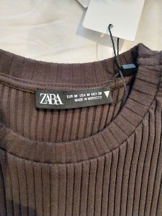 camiseta Zara