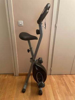Bicicleta estática plegable