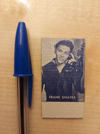 2 Cromos de báscula Frank Sinatra y César Romero.
