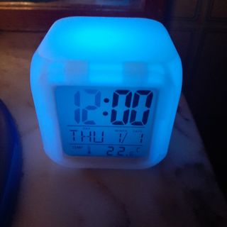 Reloj Despertador de Colores Led  