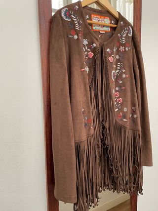 Holy Preppy cazadora efecto ante con flecos