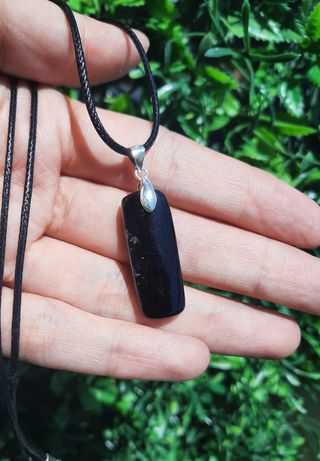 Colgante de Turmalina Negra y Plata de Ley