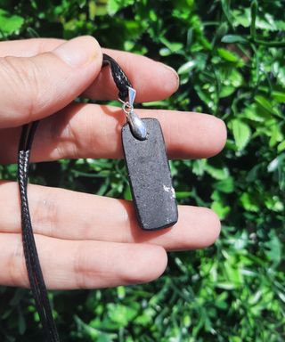 Colgante de Turmalina Negra y Plata de Ley