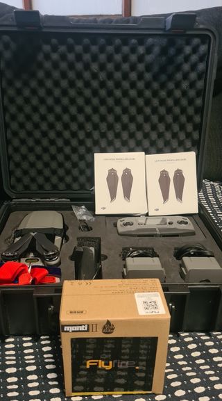 DJI Mavic 2 Zoom + smartcontroller 1