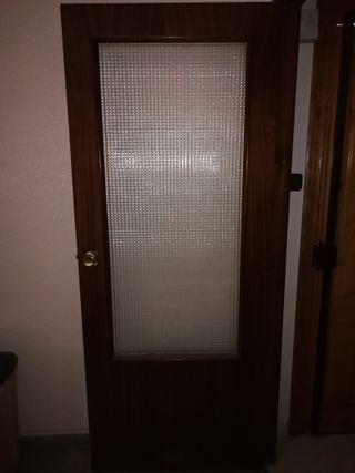 Puerta con cristal