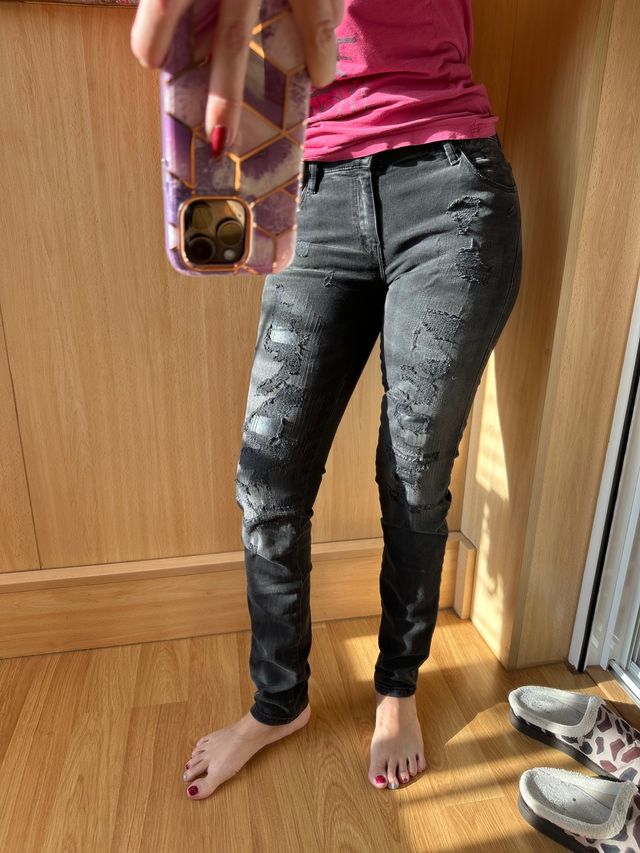 Vaqueros rotos GUESS 25 Sexy Curve skinny