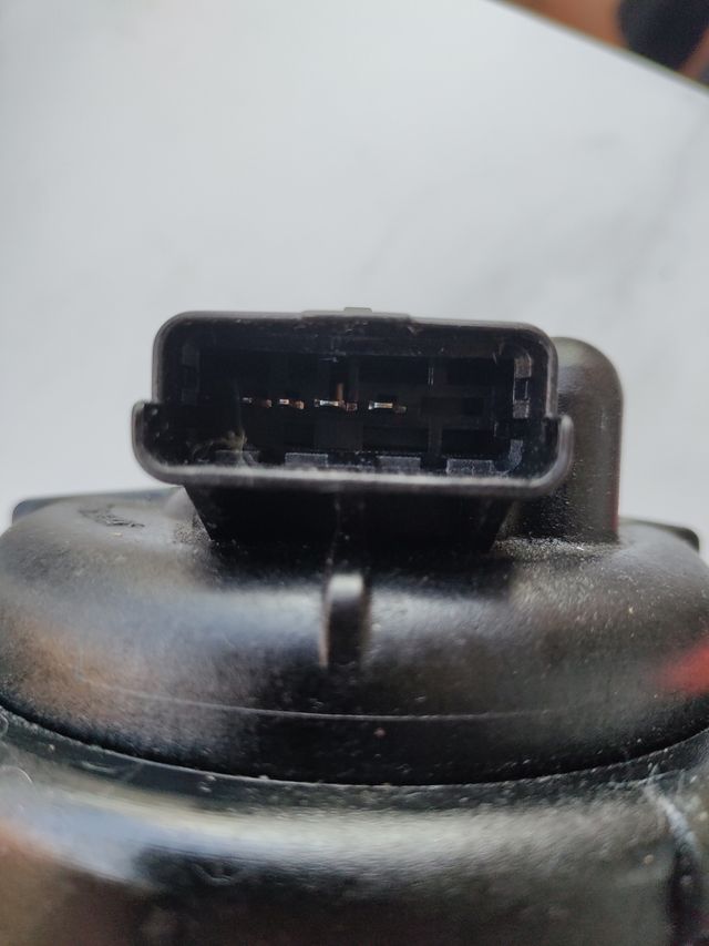 Cáscara filtro gasoil Opel Corsa 1.3cdti 70cv