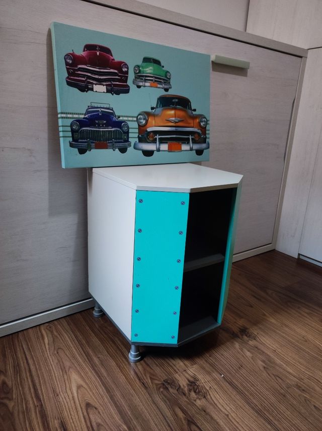 Mesita i cuadro vertbaudet