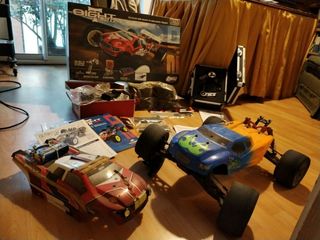 Losi Eight 2.0 Truggy 1/8. Eléctrico.