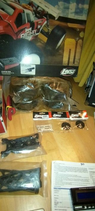 Losi Eight 2.0 Truggy 1/8. Eléctrico.