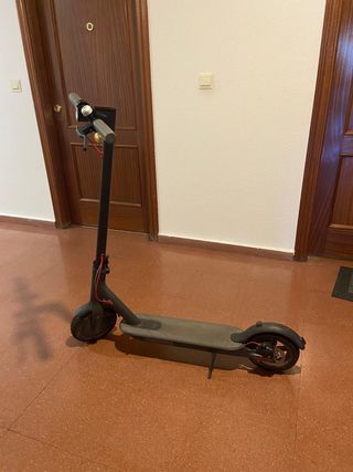 Patinete eléctrico marca Xiaomi