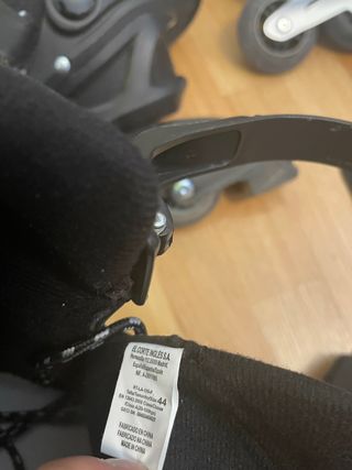 Pack patines, protecciones y bolsa de transpo.