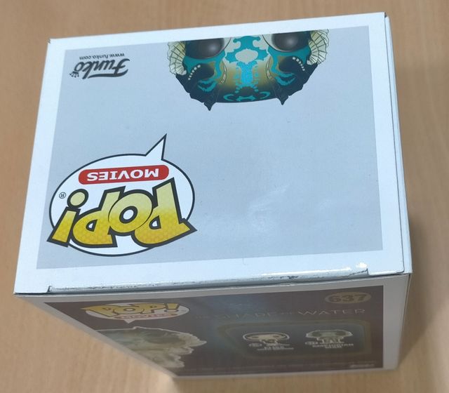 Amphibian Man Glow Chase