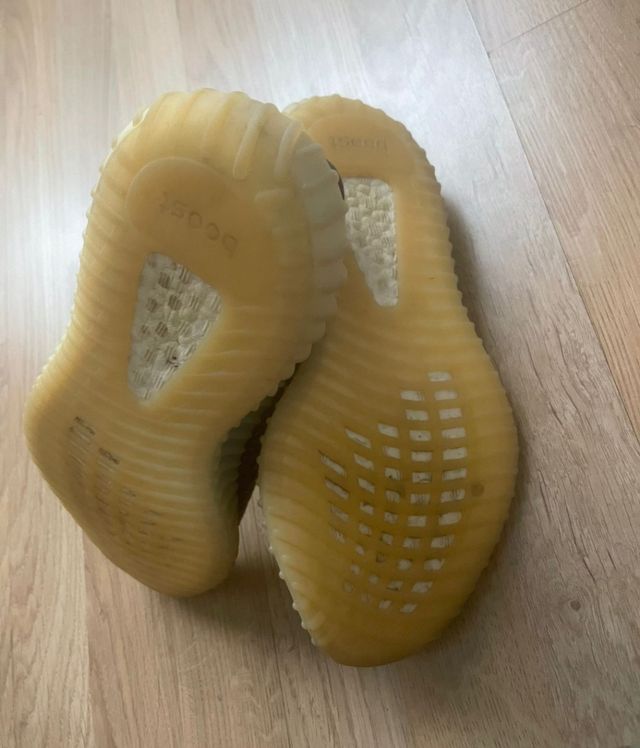 zapatillas adidas yeezi gris oscuro