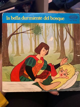 Discos de vinilo pequeños de cuentos