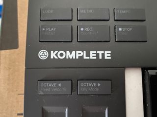 Native Instruments Komplete Kontrol M32