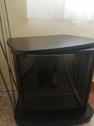 mesa multiusos, tv, tocadiscos etc...