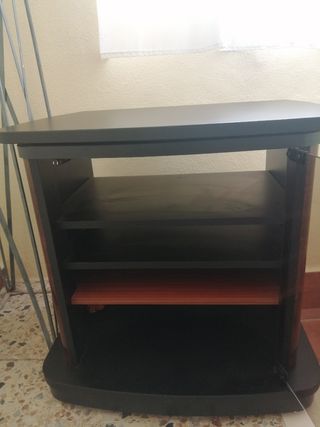 mesa multiusos, tv, tocadiscos etc...