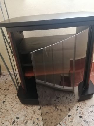 mesa multiusos, tv, tocadiscos etc...