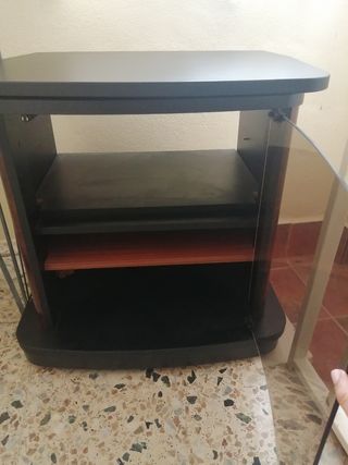 mesa multiusos, tv, tocadiscos etc...