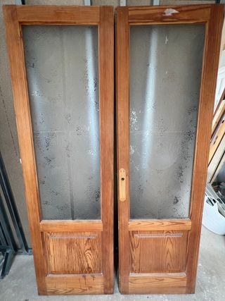 Puertas dobles madera maciza