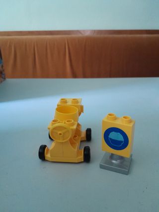 lego duplo betoniera e segnale