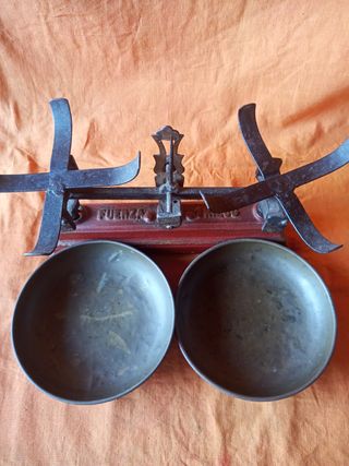 Balanza Fuerza 1 Kilo.  + pesas vintage