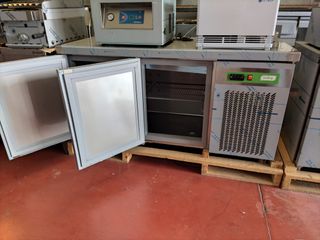 BAJO MOSTRADOR 2 PUERTAS