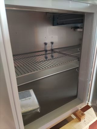 BAJO MOSTRADOR 2 PUERTAS