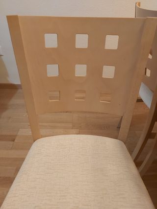 Mesa y sillas de comedor
