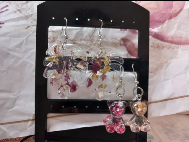 Pendientes y collares de resina