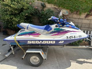 Moto agua seadoo bombardier