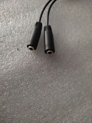 Adaptador para auriculares Yack 3.5 y 1 A 2