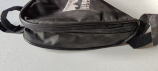 Bolsa triángulo para bici con accesorios