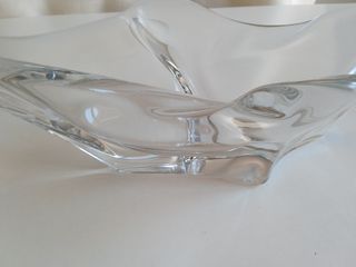 Centro de mesa cristal y racimo uvas alabastro