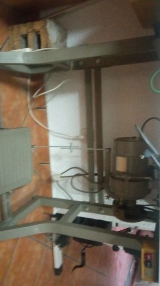 máquina de coser hacer bajos