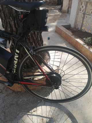 Bicicleta de carbono Giant TCR Compact road design