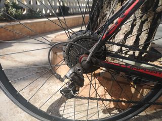 Bicicleta de carbono Giant TCR Compact road design