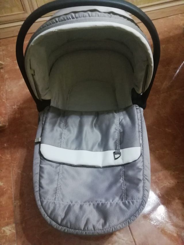 conjunto capazo, silleta y maxicosi pegperego