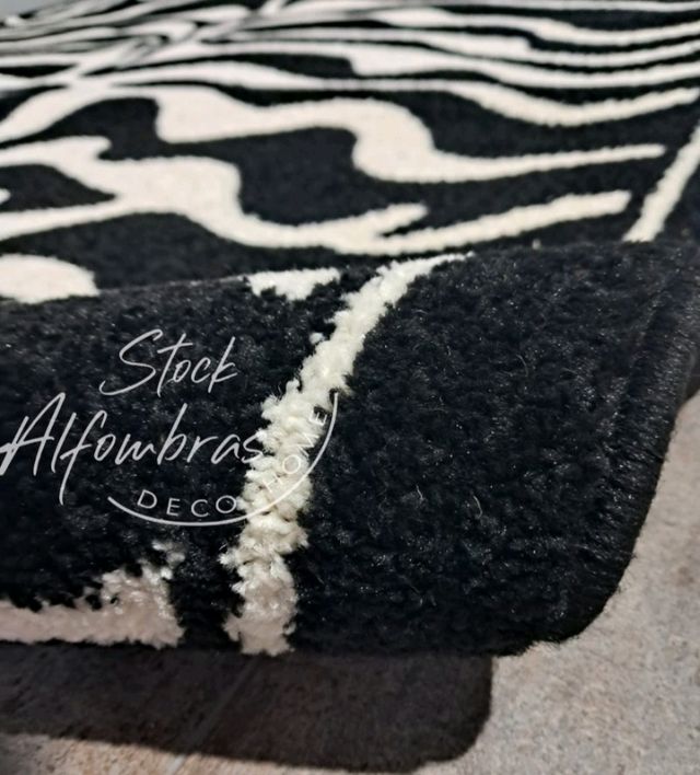 🧞‍♂️PRECIOSA ALFOMBRA DISEÑO CEBRA 