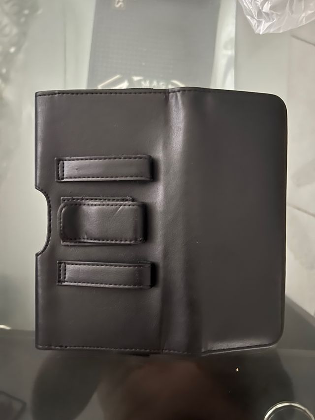 Custodia in pelle per cellulare per tutti i tipi