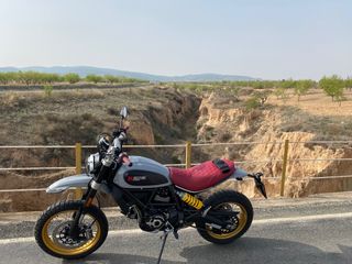 Ducati Scrambler 800 Desert Sled