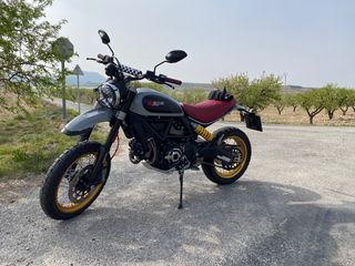 Ducati Scrambler 800 Desert Sled