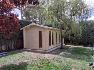 KIT CASA DE MADERA CON PARED 40MM SUELO INCLUÍDO