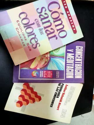 libros sobre meditación y psicología.