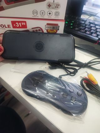 mini consola retro con múltiple juegos de arcade