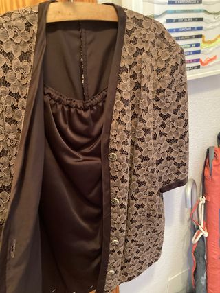 Traje chaqueta y falda