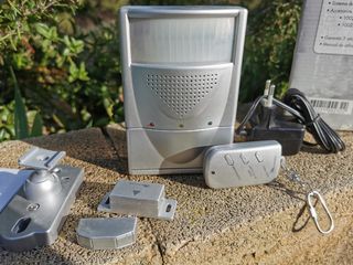 Mini alarma autonoma 
